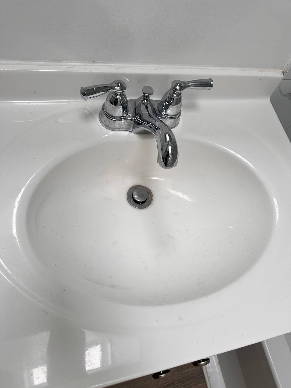 Porcelain sink polish — before cleaning